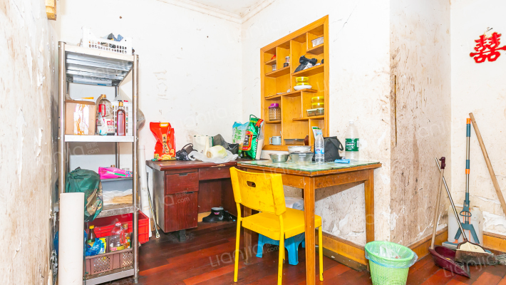 八一小区二手房实景图