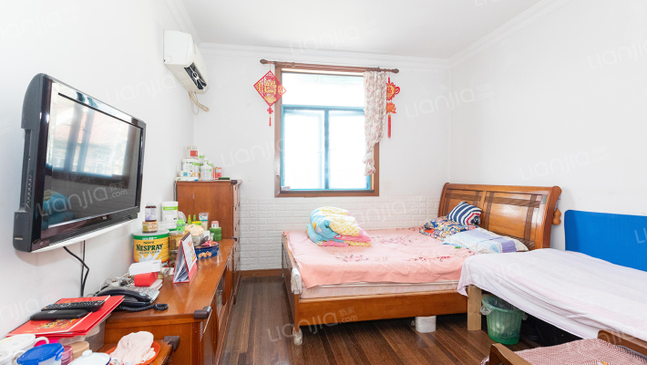 绍兴路33-35号二手房实景图