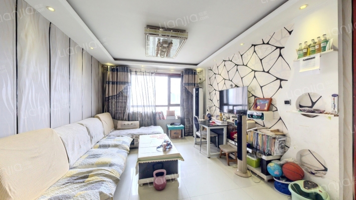 格调春天二手房实景图