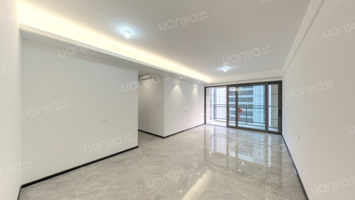 保利天汇二手房实景图