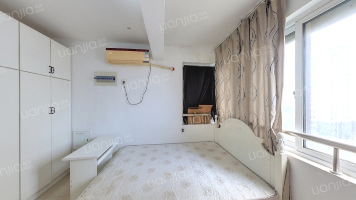 梅里花苑一期二手房实景图