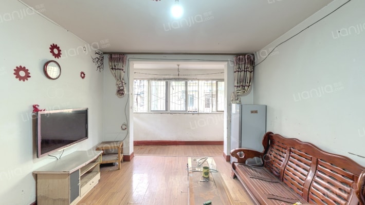 红花村1号二手房实景图