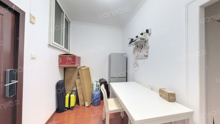 樱花园二手房实景图