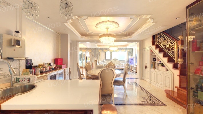 鲁能泰山7号院二手房实景图