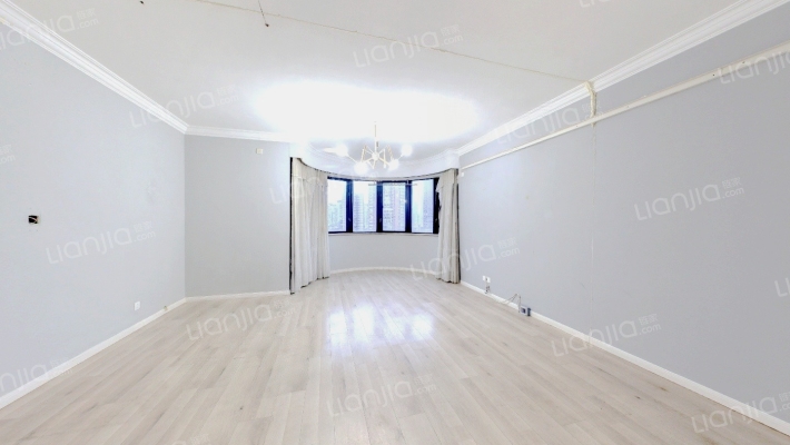 九龙花苑二手房实景图