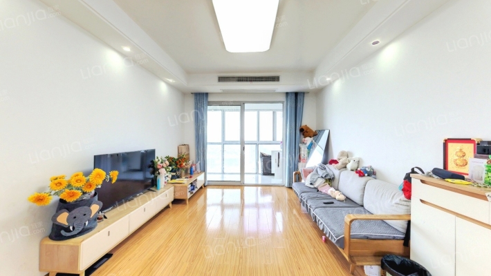 绿地中央广场四期二手房实景图