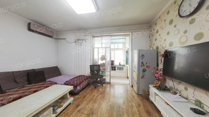 苑东街8号二手房实景图