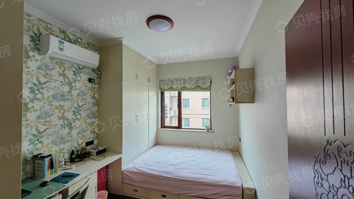上海人家三房两厅，交通便利，小区环境干净舒适-卧室C