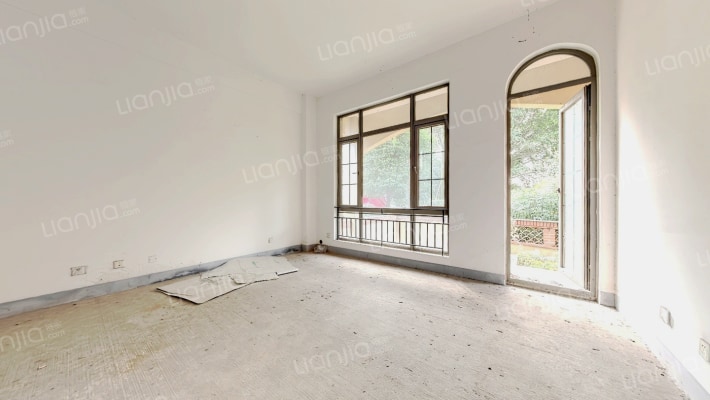 和贵南山上二手房实景图