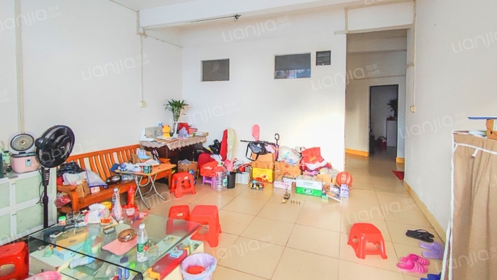 金湾路二手房实景图