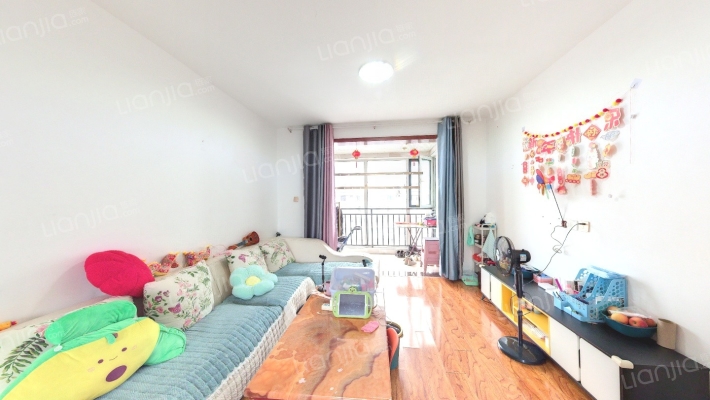 中山凯旋门二手房实景图