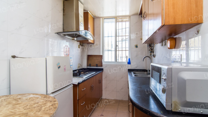 莘松二村二手房实景图