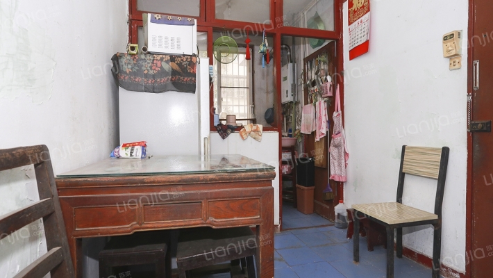 殷行路451弄二手房实景图