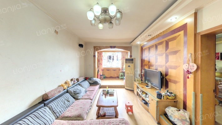 怡福巷80号二手房实景图