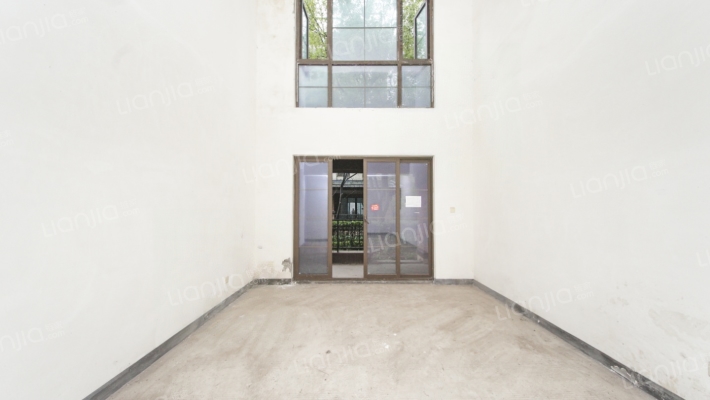 融创都铎庄园三期二手房实景图