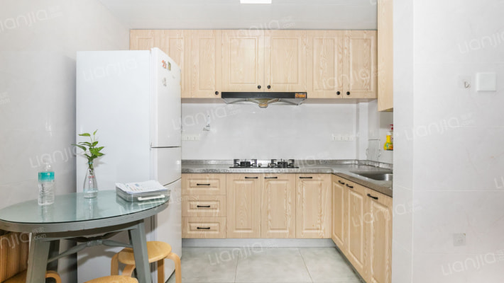 新村路350弄二手房实景图