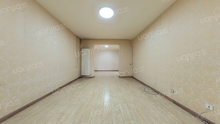 交通队宿舍楼二手房实景图