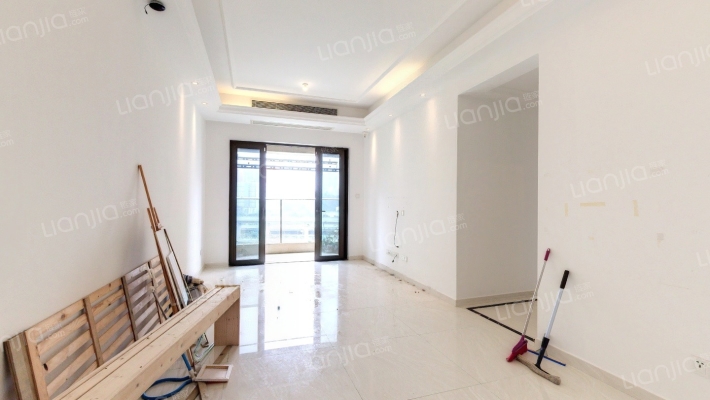 龙光玖龙湾二手房实景图