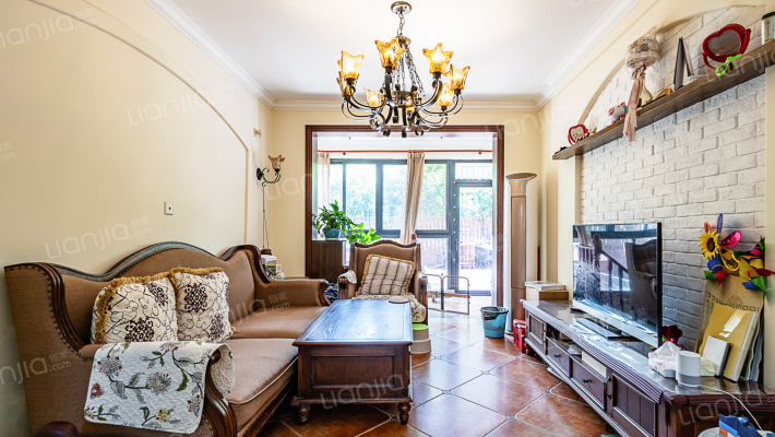 丽都华庭二手房实景图