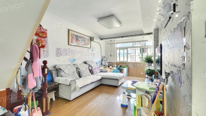 梦丹苑二手房实景图