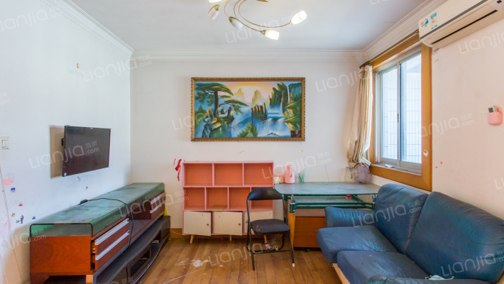 利翔公寓二手房实景图