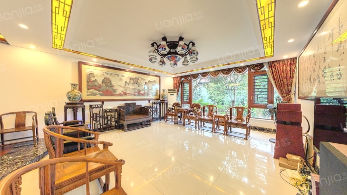 聚龙溪山庄二手房实景图