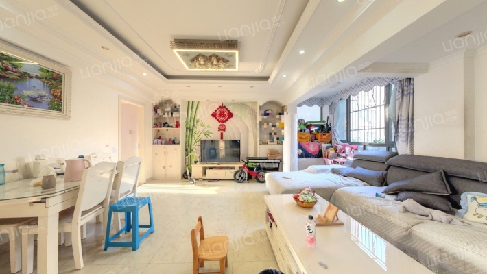 蜀镇领秀湖二手房实景图