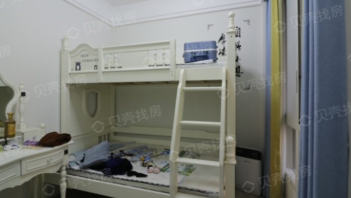 三江新区 标准三房双卫 精装修 拎包入住 看房方便-卧室C