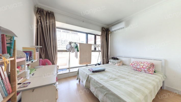 日坛国际公寓二手房实景图