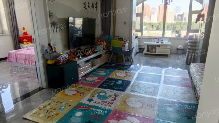 星河国际二手房实景图