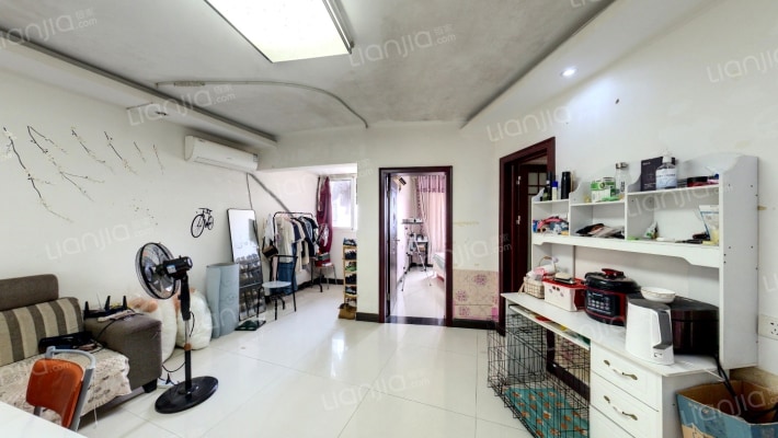 晶华美地二手房实景图