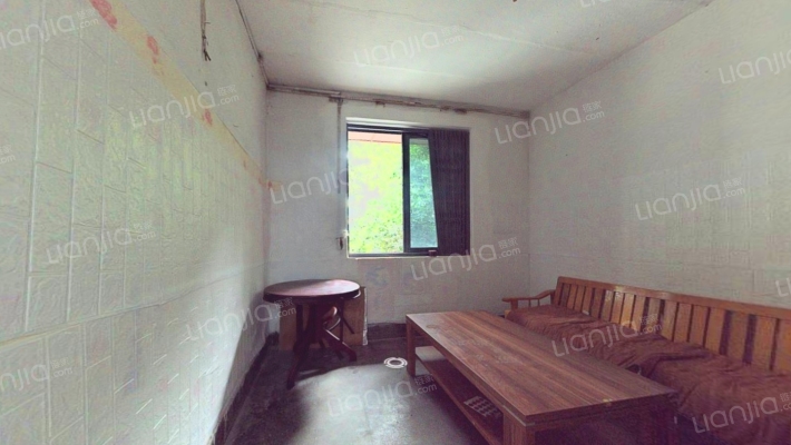 仁厚街18号二手房实景图