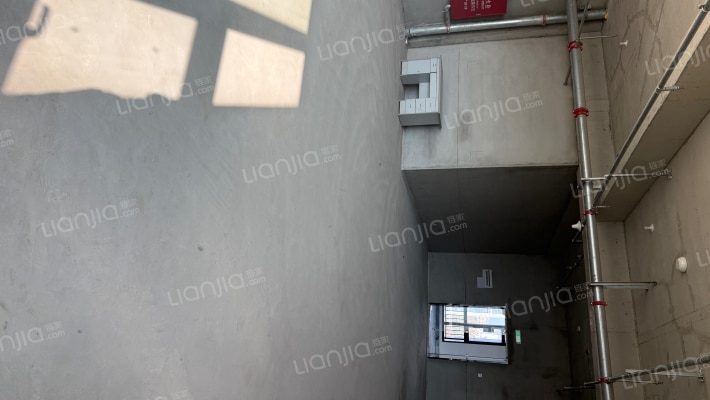 鸿泰城市广场二手房实景图