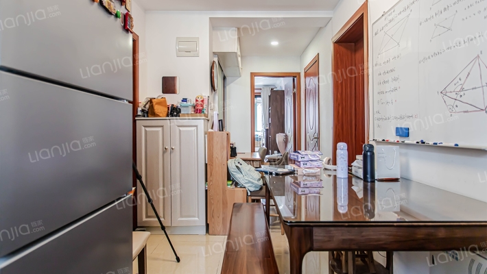 梅六小区二手房实景图