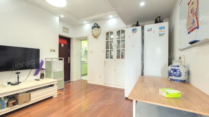 桃浦六村绿春苑二手房实景图