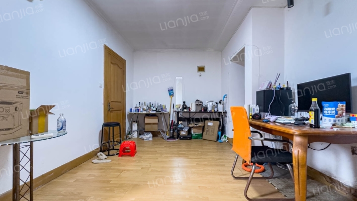 淞虹公寓二手房实景图