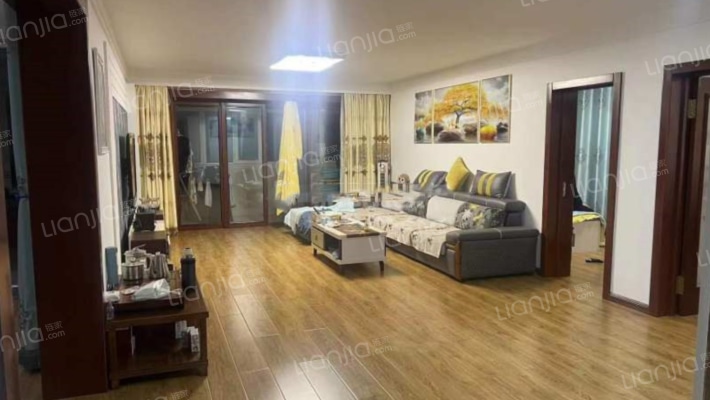 黑又亮家属楼二手房实景图