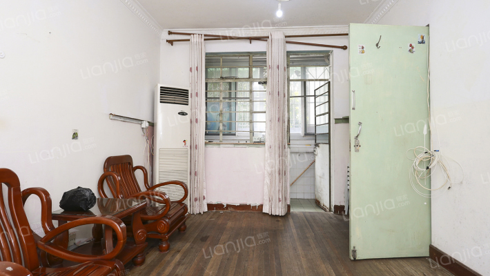 开鲁路286弄二手房实景图