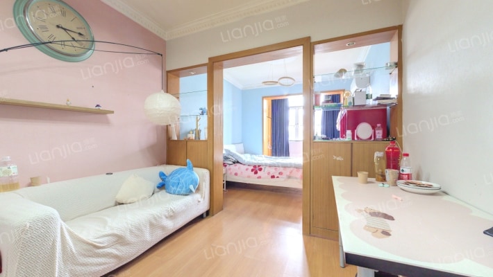 国定路601弄二手房实景图