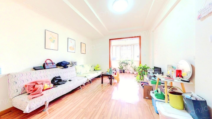 中央花园一期三组团二手房实景图