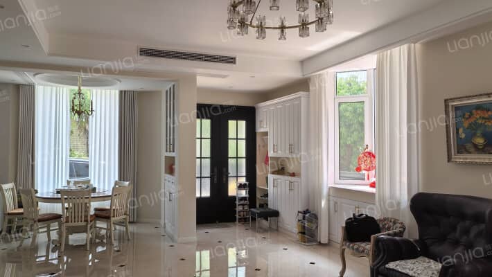 梦盈花园别墅二手房实景图