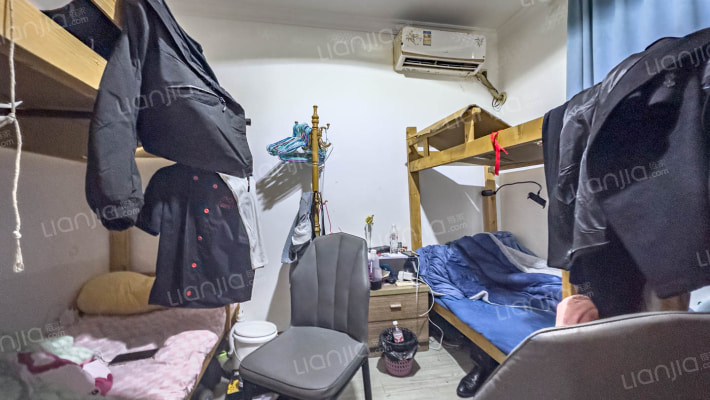 玉屏南路725号二手房实景图