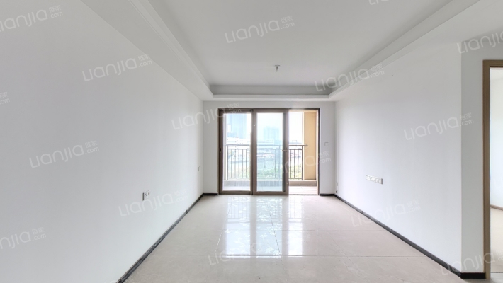 龙光玖里江湾二手房实景图