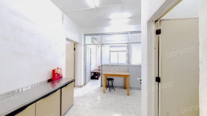 凯丰花园综合楼二手房实景图