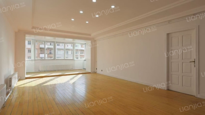 西民主大街二手房实景图