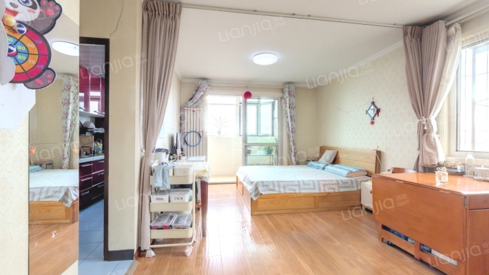 翠成馨园C区二手房实景图