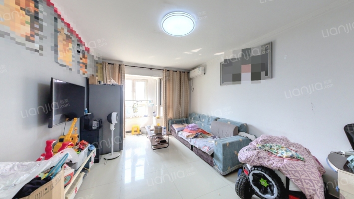 亲亲小镇南区二手房实景图