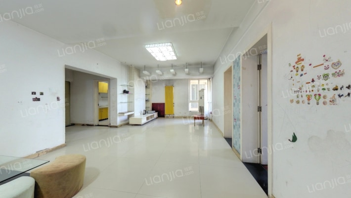 西整桃园小区二手房实景图