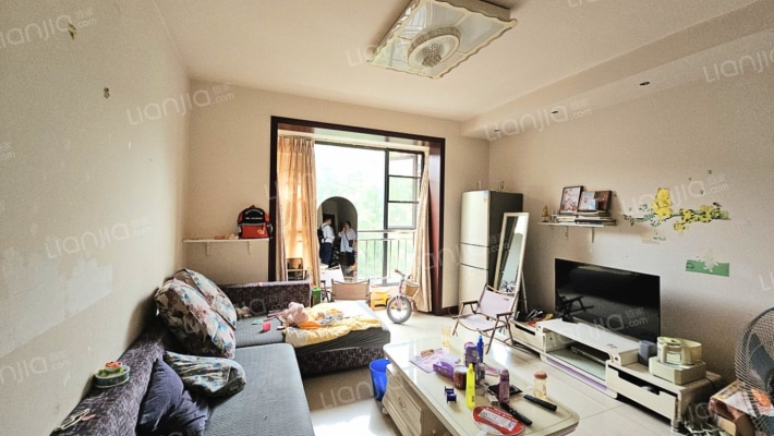 城南春天二手房实景图