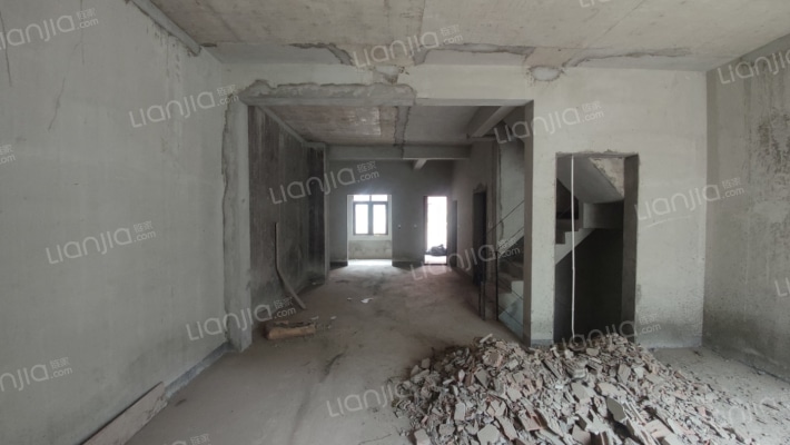 国博台南区二手房实景图